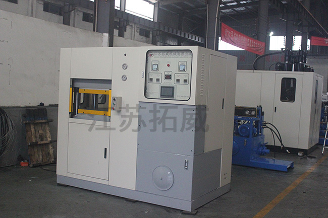 膜電機伺服熱壓成型機