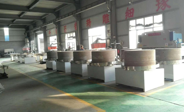 石磨面粉機(jī) 香油石磨設(shè)備 生產(chǎn)廠(chǎng)家15966328858